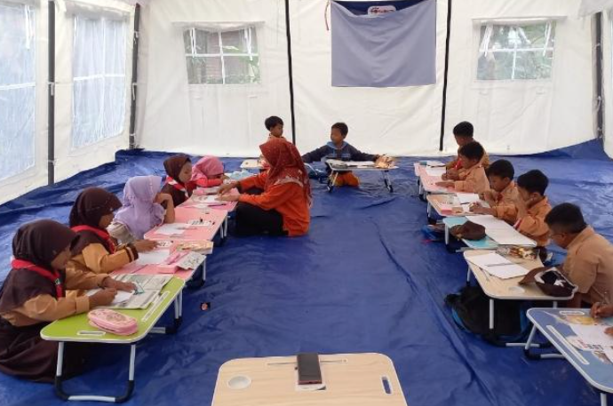 1.918 Satuan Pendidikan Terdampak Gempa Flores, Pemulihan Sekolah Dipercepat